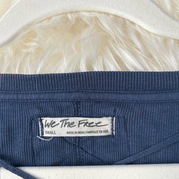 WE THE FREE Shoulder Cut Out Braided Sleeve Top - Women’s Small - Picture 3 of 3